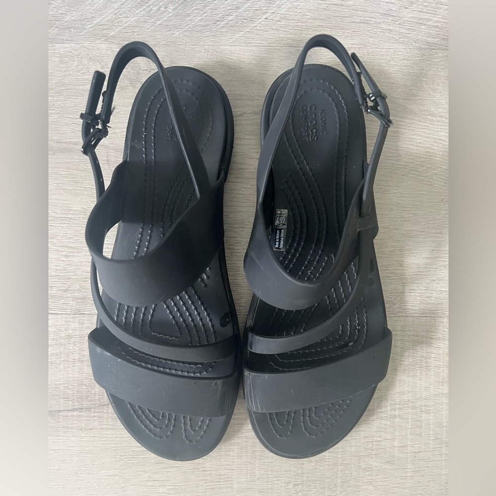 EUC Crocs Tulum Sandals Black sz 7